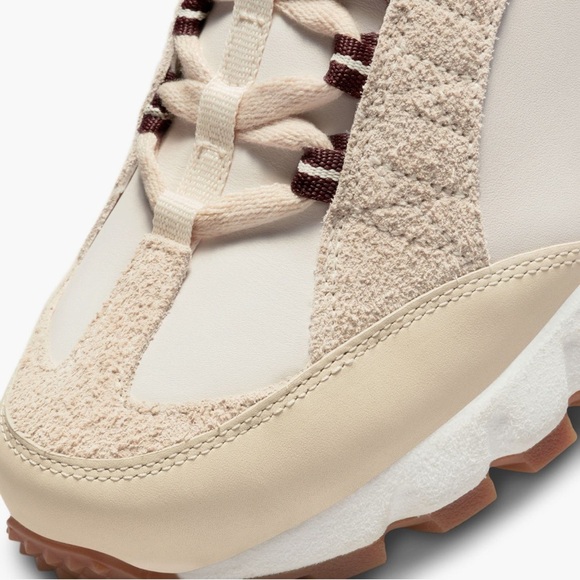 Air Humara x Jacquemus | Light Bone and Gold | NEW!!!🤎👟🤎👟 - Picture 7 of 15